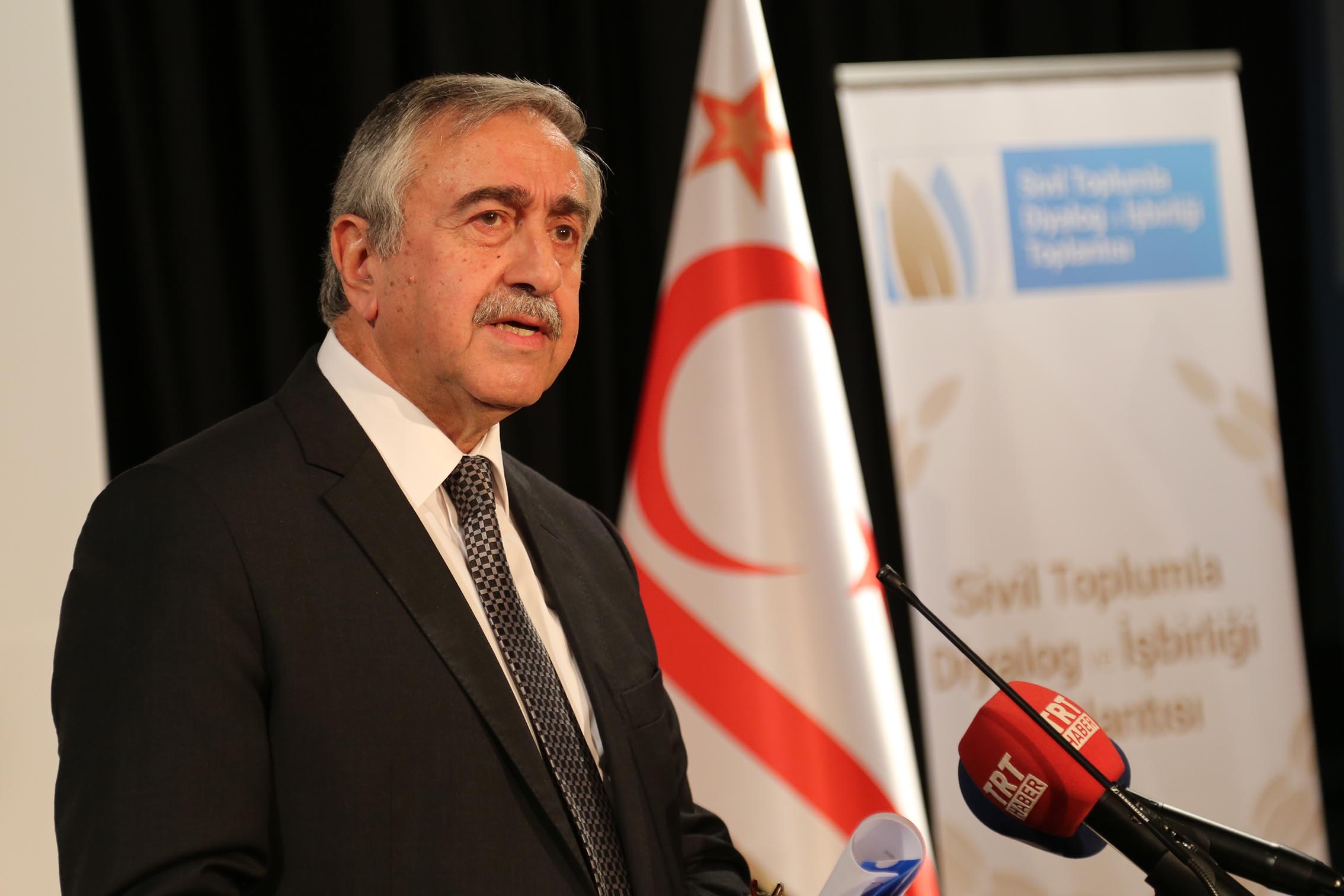 Cumhurbaşkanı Mustafa Akıncı 145 Sivil Toplum Örgütünü bilgilendirdi