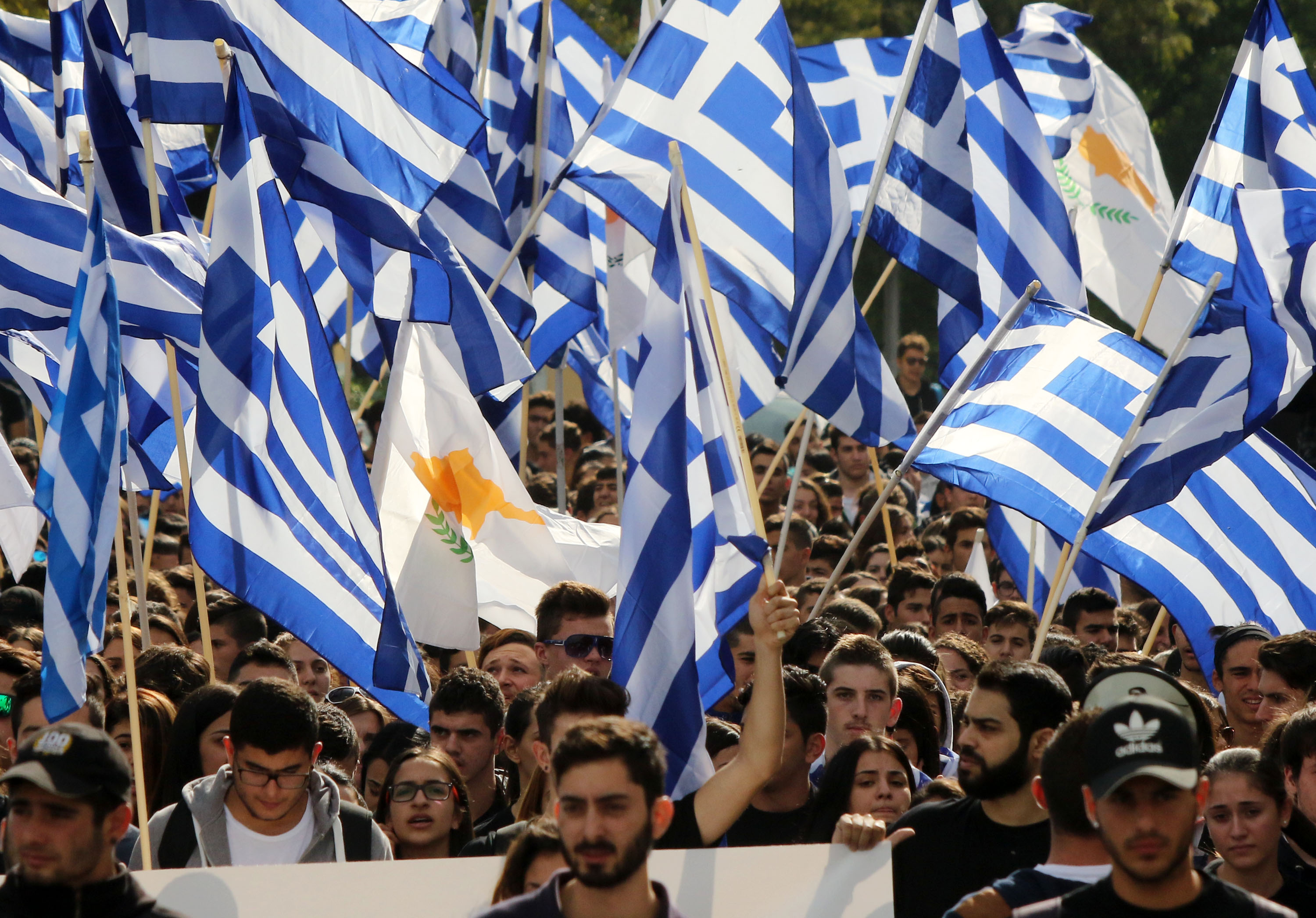 Güney Lefkoşa’da üç ayrı yerde eylem gerçekleştiren yaşları 15-19 arasında olan Rum gençler, Kıbrıslı Türk’lere çeşitli saldırılarda bulundu, Detay Gazetesi, Detay, Kıbrıs, Gazete, Kıbrıs Gazeteleri, Kıbrıs Gazetesi, Manşet