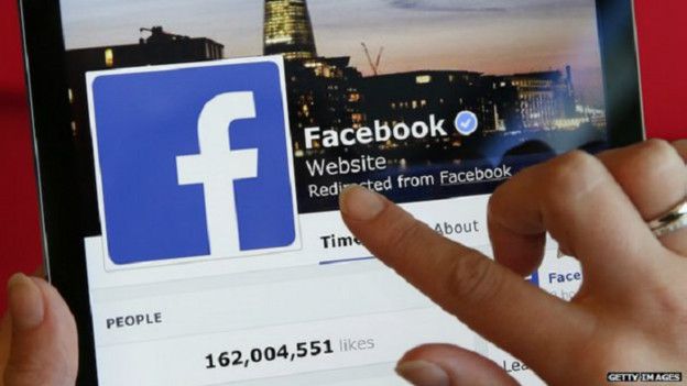 141111072832_facebook_messenger_624x351_bbc_nocredit