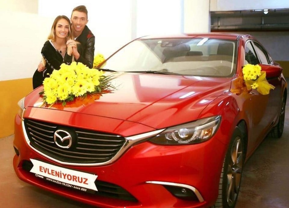 muslera-dugun-arabasi,O5m5w4Sjj0ibjEvOv1mxug