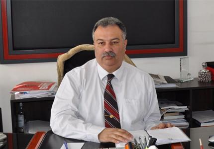 Bayrak Radyo Televizyon Kurumu’nun eski müdürü ve 3. Cumhurbaşkanı Derviş Eroğlu’nun Cumhurbaşkanlığı'ndaki danışmanı Özer Kanlı