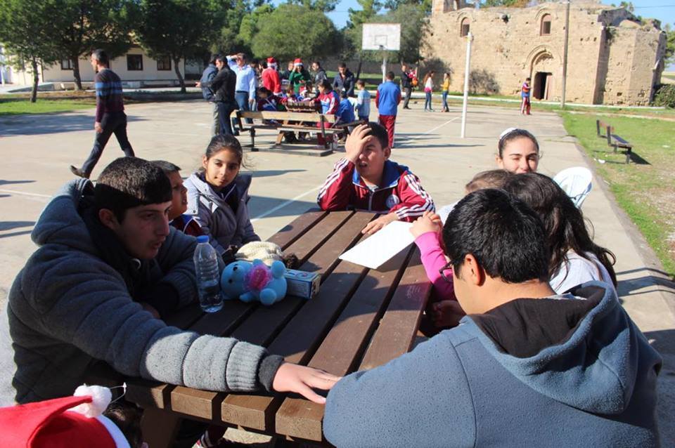 1011039_571700836325697_7159834245888805306_n