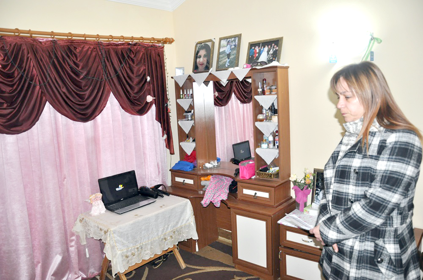 BU FOTOGRAF OLSUN.....