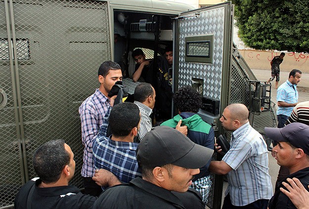 darbe-karsitlarina-hapis-cezasi-5308304fbc264