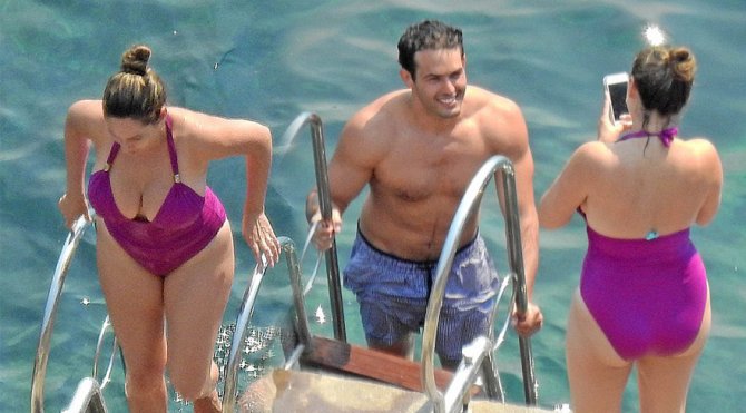 kelly-3.jpg kelly-3.jpg