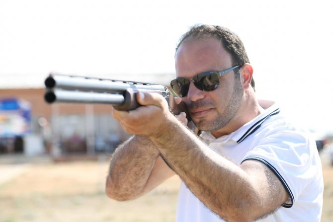 p1-002.jpg p1-002.jpg