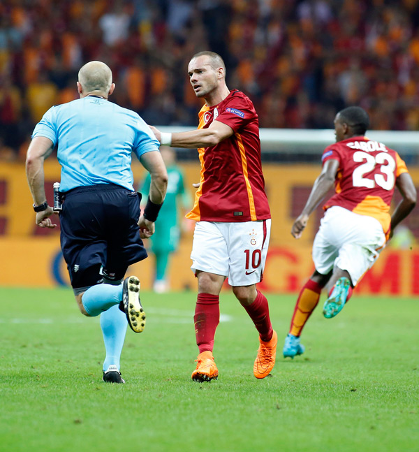 sneijder-ic.jpg sneijder-ic.jpg
