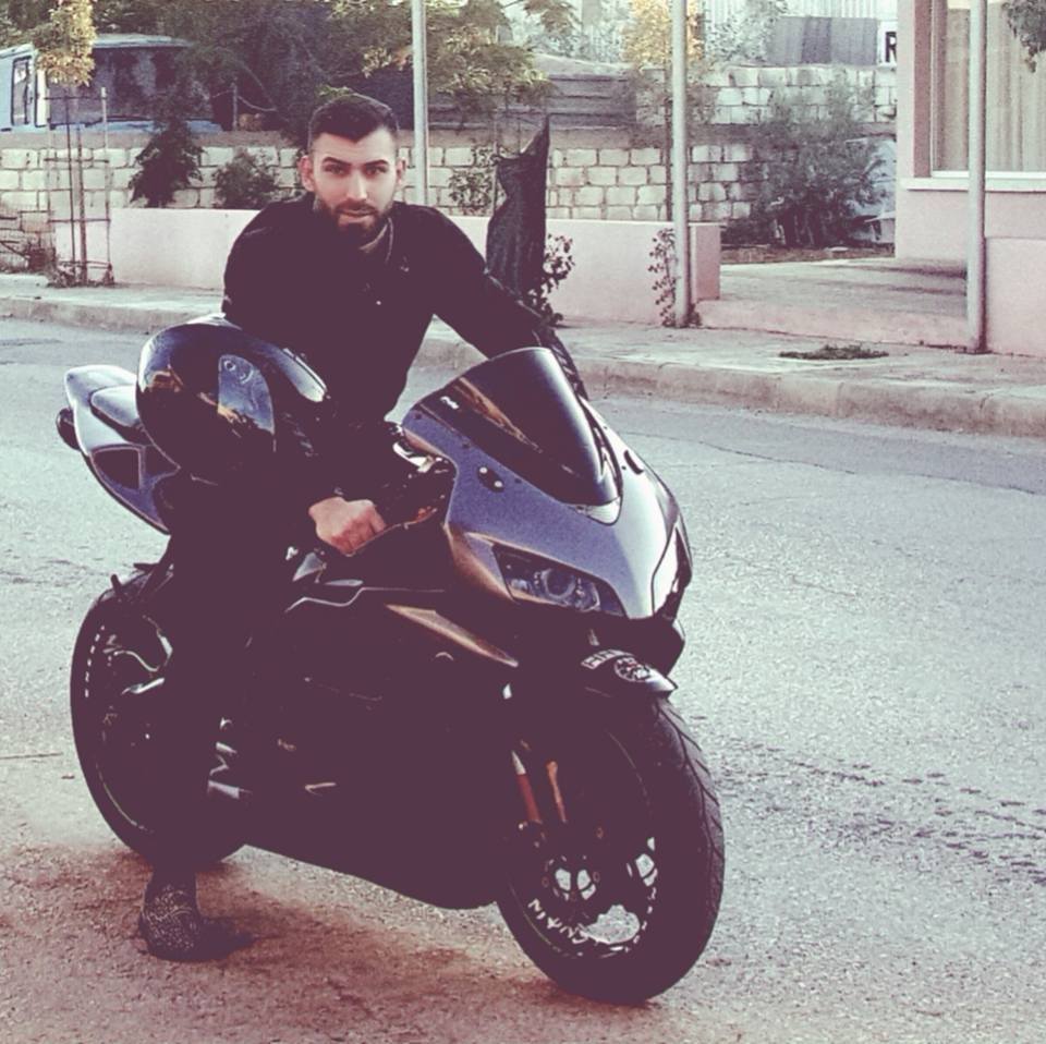 yazar-001.jpg