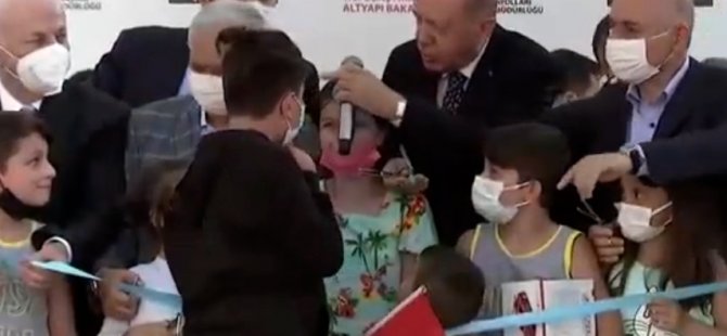 Erdoğan’dan uzun saçlı çocuğa: Ulan oğlum bu ne hal?