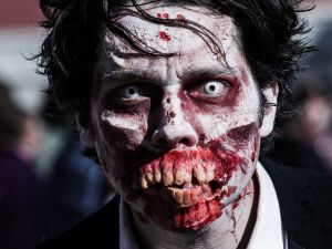 Düğünde zombi saldırısı!